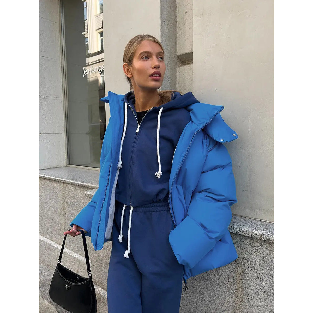 Black Puffer Jacket Women Chic Design Winter Coat for Warmth 3