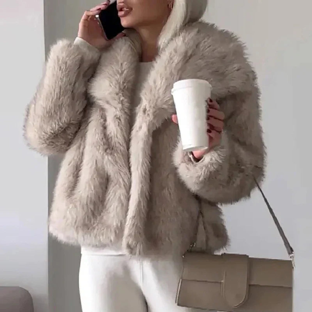 Chic Faux Fur Winter Jacket Women Elegant Cropped Design Stylish Warmth 1