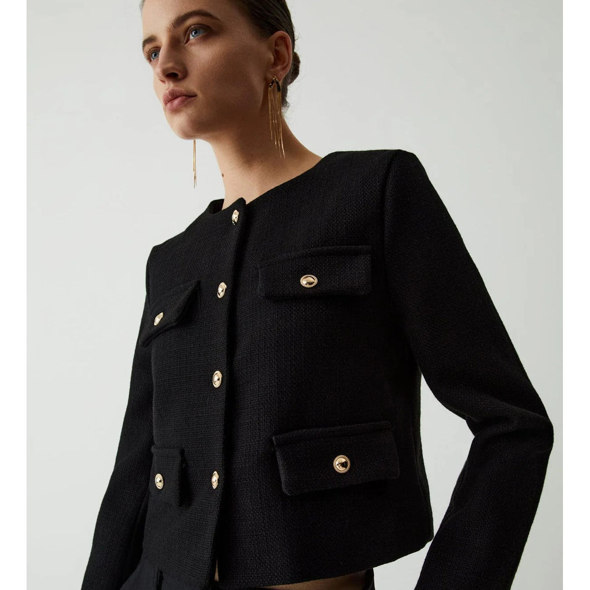 Cropped Textured Button-Up Jacket Women Modern Chic Layer 4