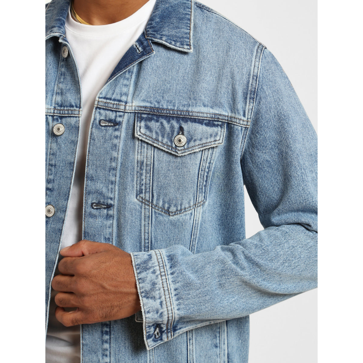 Denim Jacket Women Mid Shaded Classic Style Comfortable Fit 2