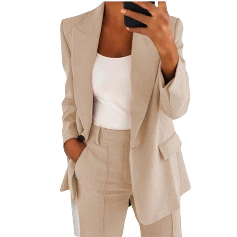 Elegant Blazer Set for Women Timeless Design Professional and Casual Wear 1