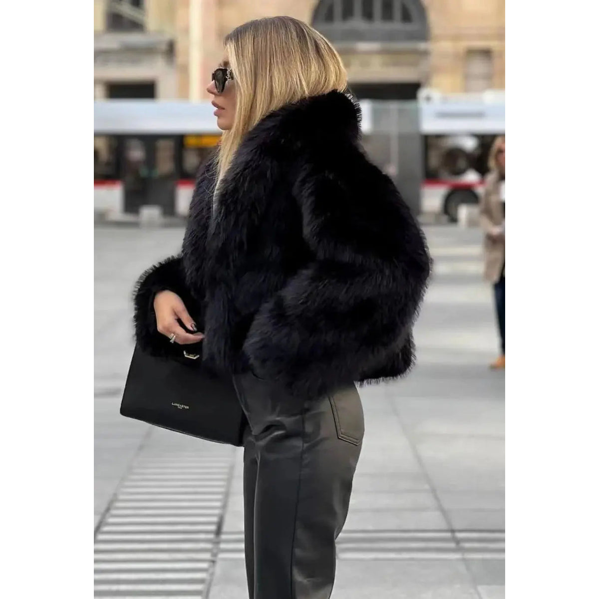 Faux Fur Jacket Stylish Cozy Elegant Winter Fashion Outerwear 7