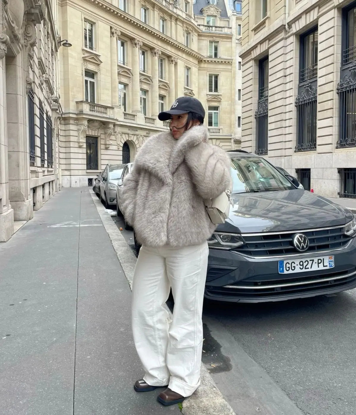 Faux Fur Jacket Stylish Cozy Elegant Winter Fashion Outerwear 8