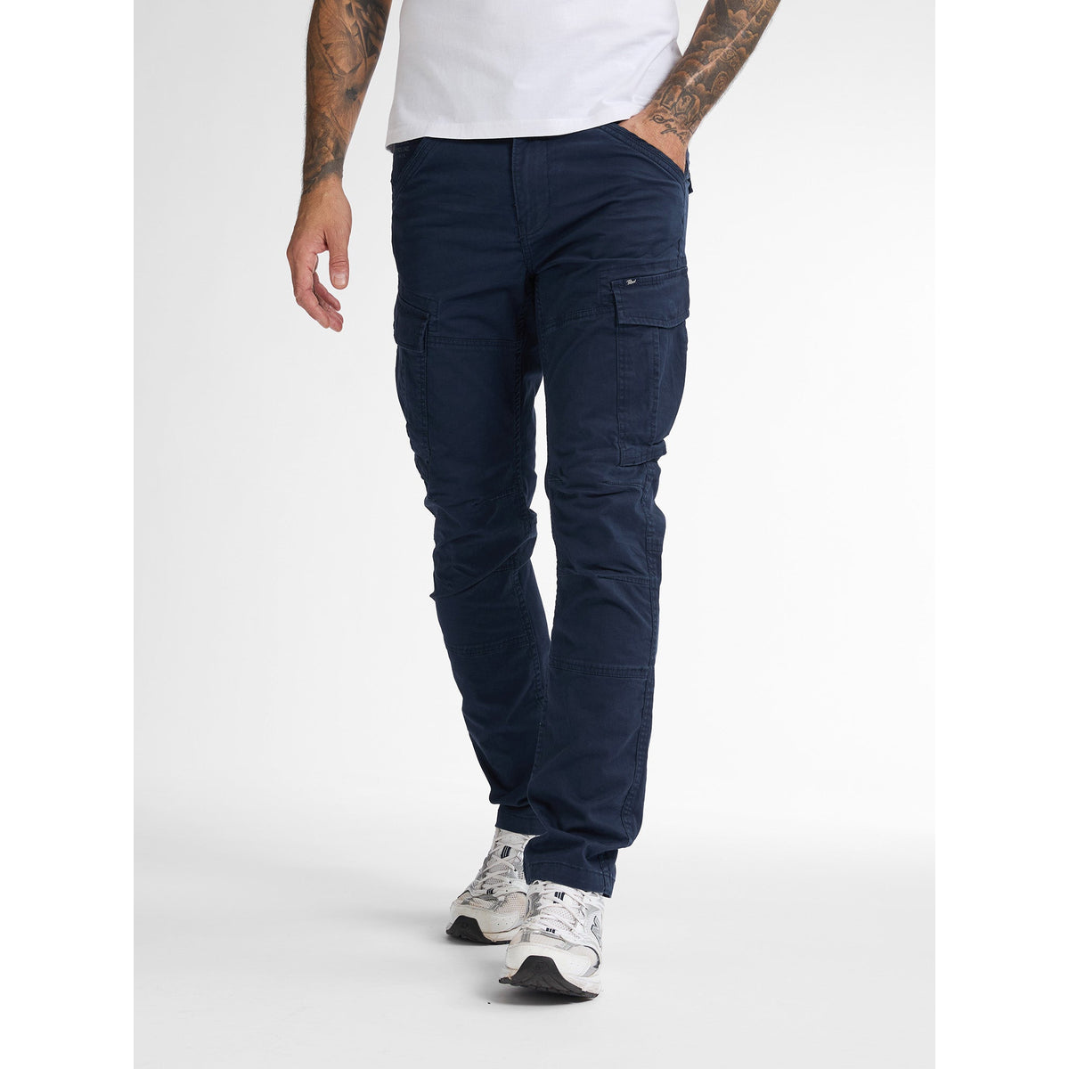 High Waist Black Cargo Pants for Men - Adjustable Fit, Utility Pockets, Relaxed Style 0