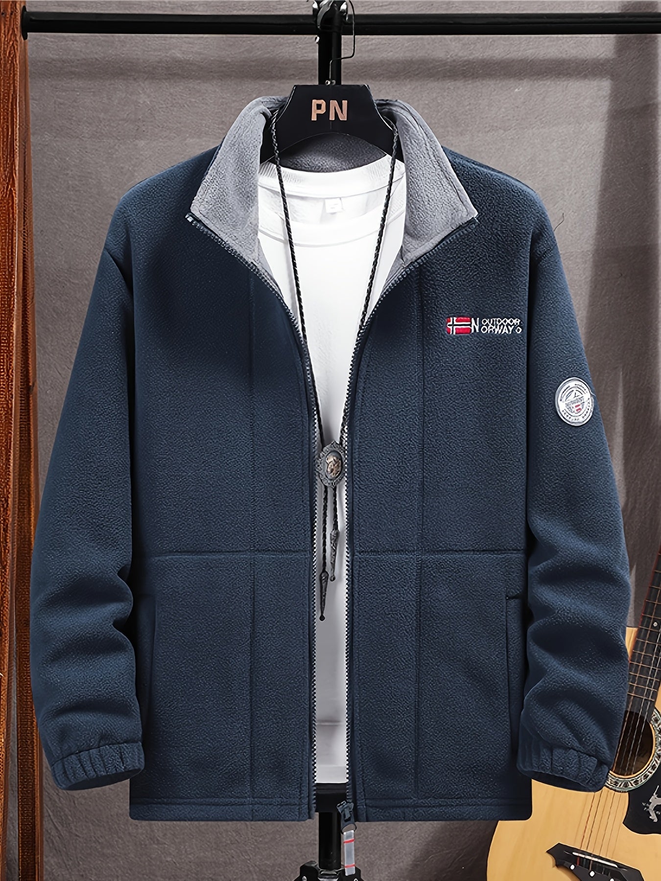 Men's Fleece Jacket Classic Zip Closure Outdoor Adventure Warmth 1