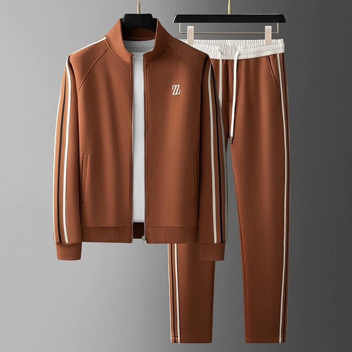 Men's Tracksuit 2 Piece Set Modern Athletic Style with Sporty Stripes 1