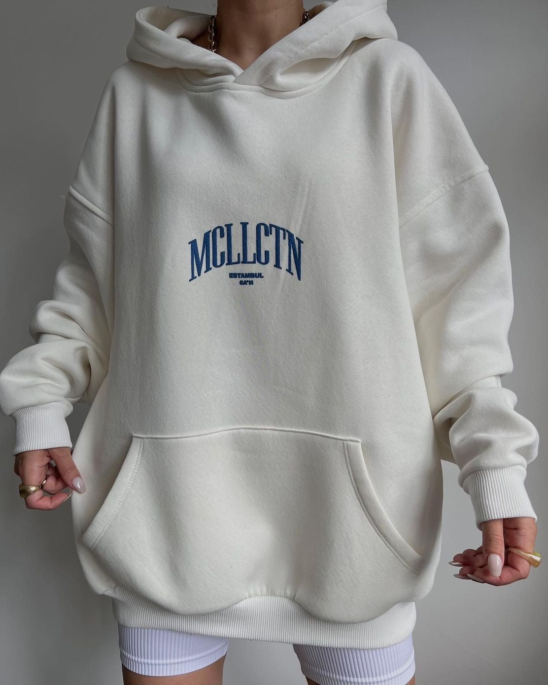 Oversized Hoodie Women - Soft Heavyweight Cotton, Dropped Shoulders, Minimalist Streetwear Vibe in Solid Black or Grey 2