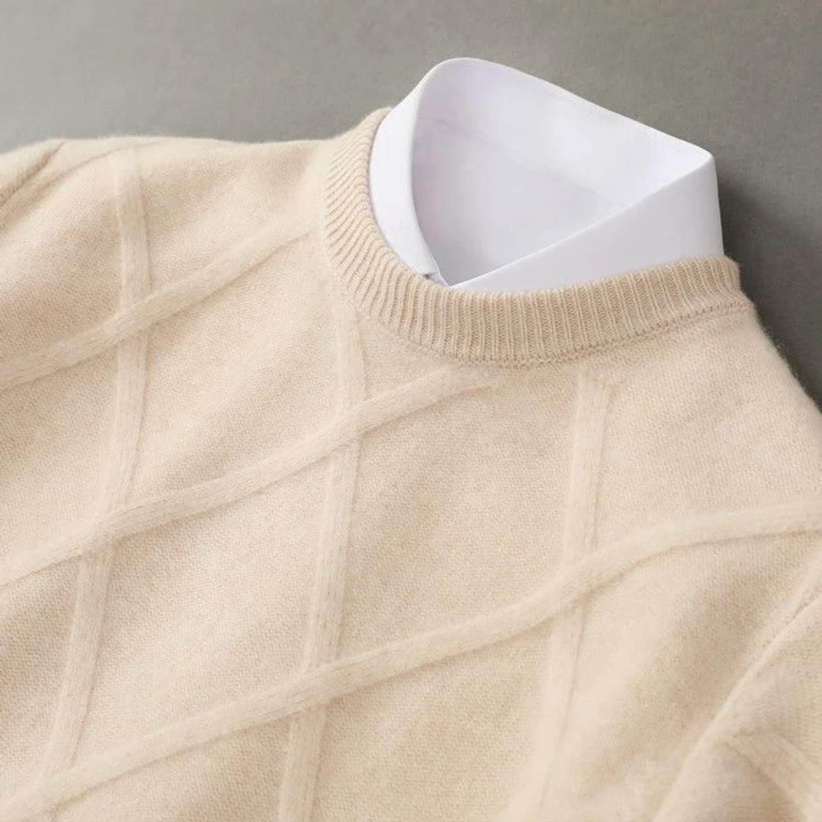 Premium Cashmere Sweater Women Timeless Design Soft Indulgent Feel 1