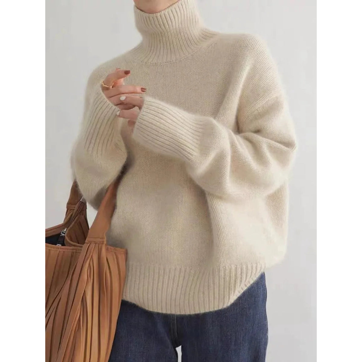 Roll Collar Cashmere Sweater Classic Turtleneck Warmth Elegant Design 1