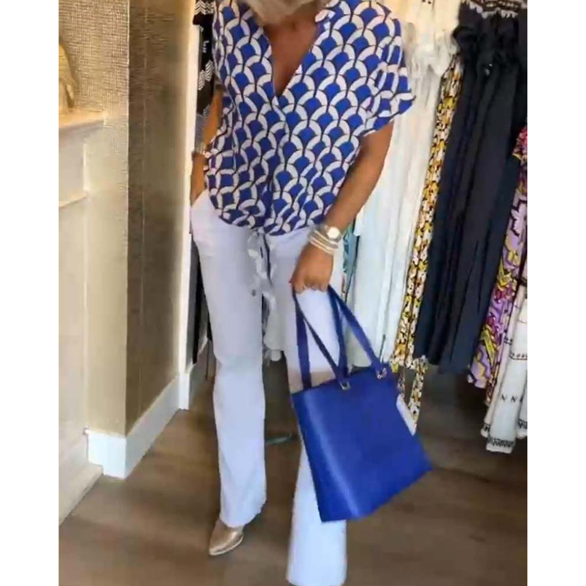 Short-Sleeved V-Neck Printed Casual Top Women Spring Summer Blouse 4