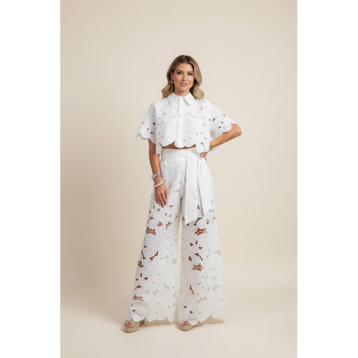 Two-Piece Set Women's Floral Embroidery Cut Out Summer Chic 0