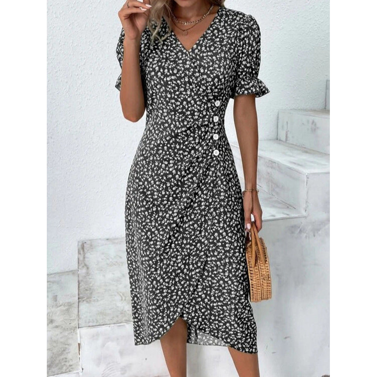 Women's Summer Dress Lightweight Flattering Casual Chic for Beach Days 0