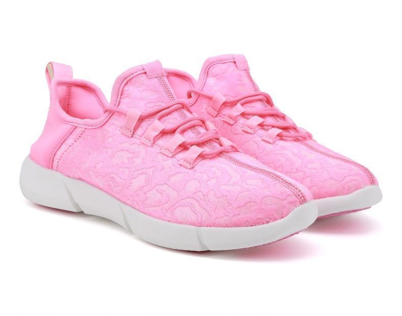 LED leuchtende Turnschuhe