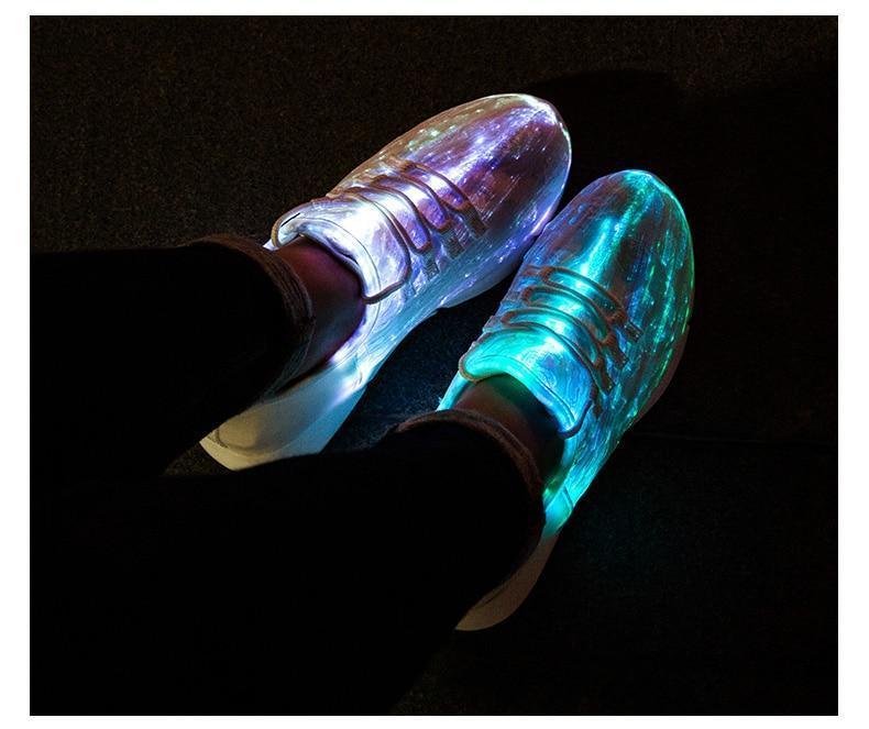 LED leuchtende Turnschuhe