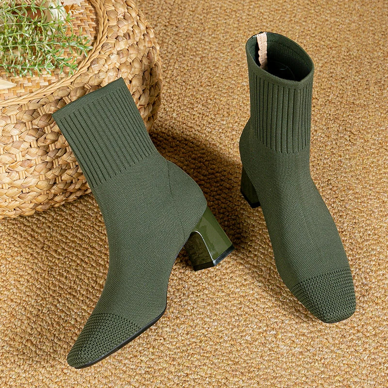 Black Ankle Boots Women Thermal Comfort Non-Slip Sole Stylish Design 2
