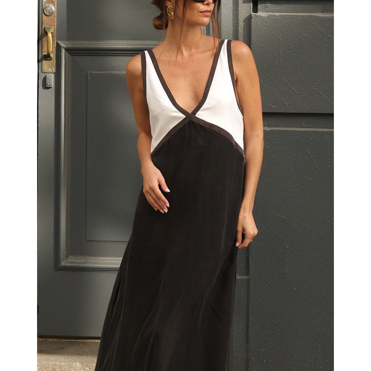 Bold Contrast Maxi Dress V-Neck Elegant Chic Style for Women 8