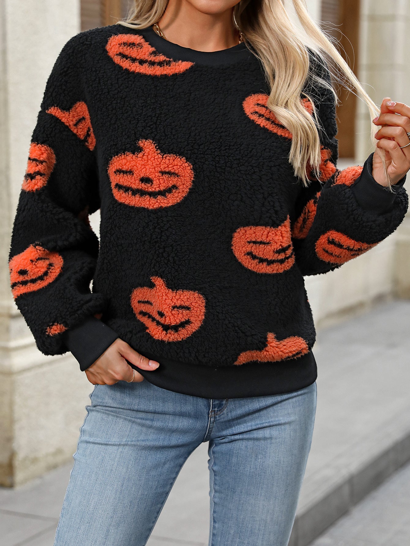 Cozy Sweatshirt Women Halloween Motif Casual Comfort 0