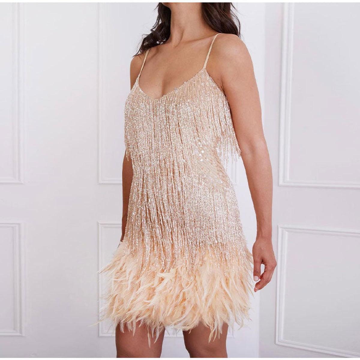 Elegant White Cocktail Dress Women Spaghetti Straps Glamorous Sequins Party Dress 10