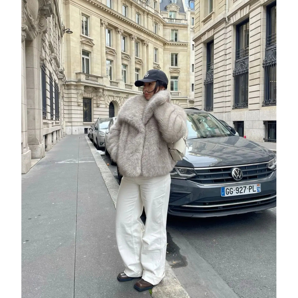 Faux Fur Jacket Stylish Cozy Elegant Winter Fashion Outerwear 8