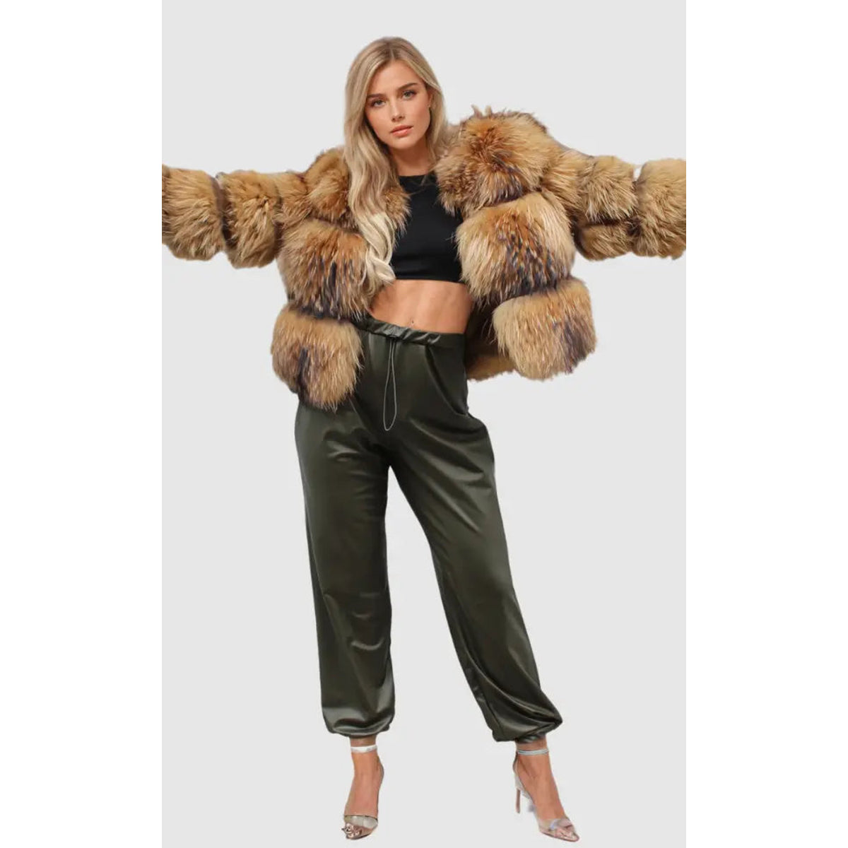 Faux Fur Jacket Women Elegant Chic Design Warmth for Cold Days 1