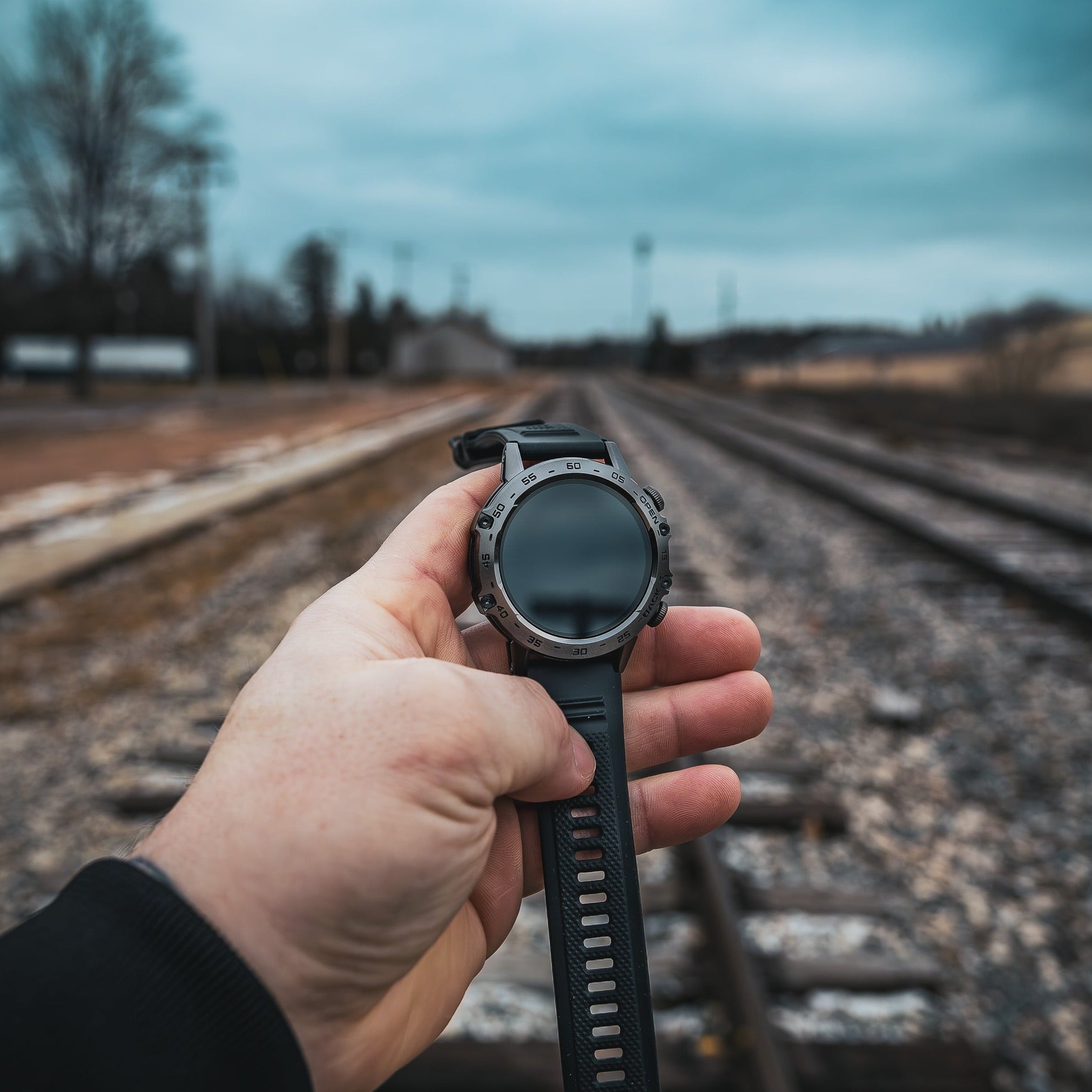 Luxium Shield | Smartwatch with GPS Tracking & 30-Day Battery Life | Water-Resistant Design for Active Lifestyles 3