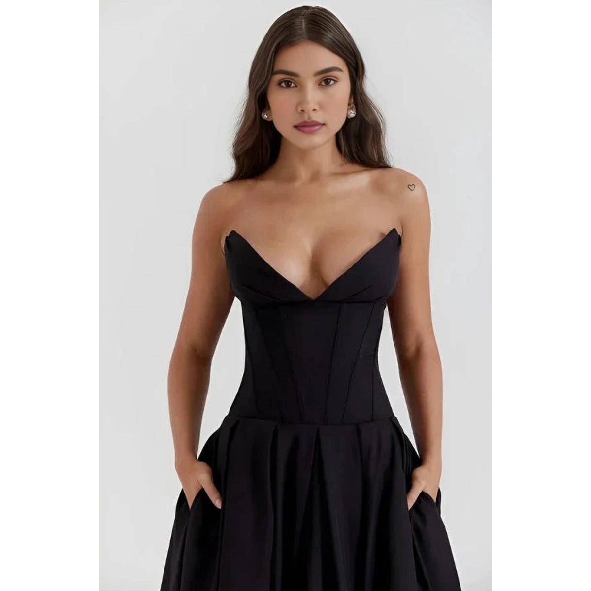 Maxi Dress for Women Elegant Architectural Bodice Perfect for Parties 3