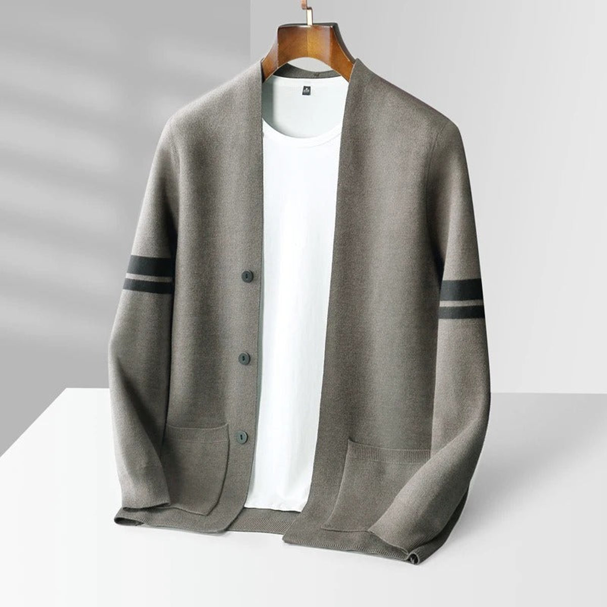 Merino Wool Blend Cardigan Lightweight Minimalist Design with Pockets 4