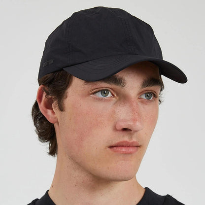 Minimalist Black Baseball Cap - Unisex Curved Brim Hat for Everyday Wear 1