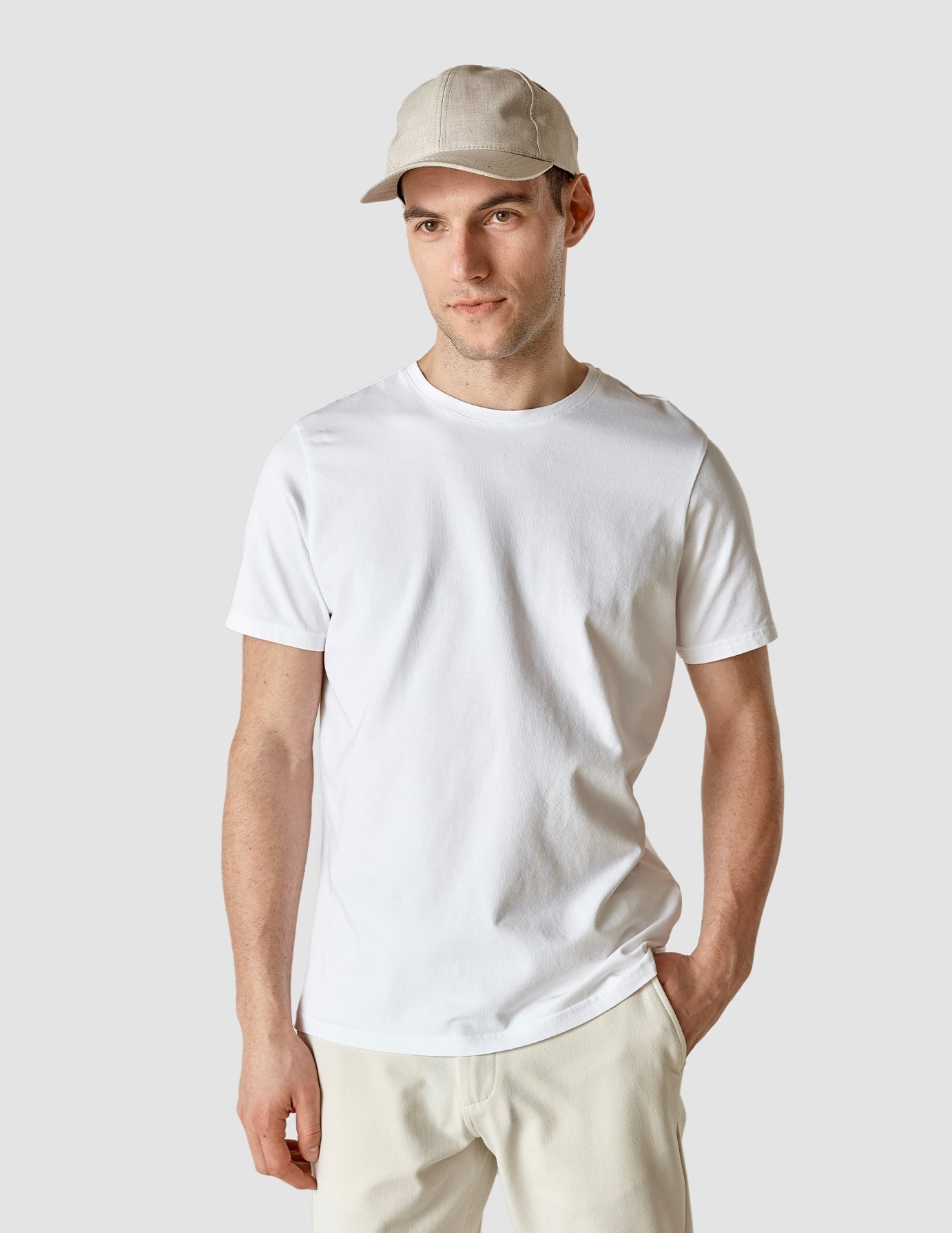 Minimalist Unisex Baseball Cap - Lightweight Curved Brim Hat in Neutral Colors 1