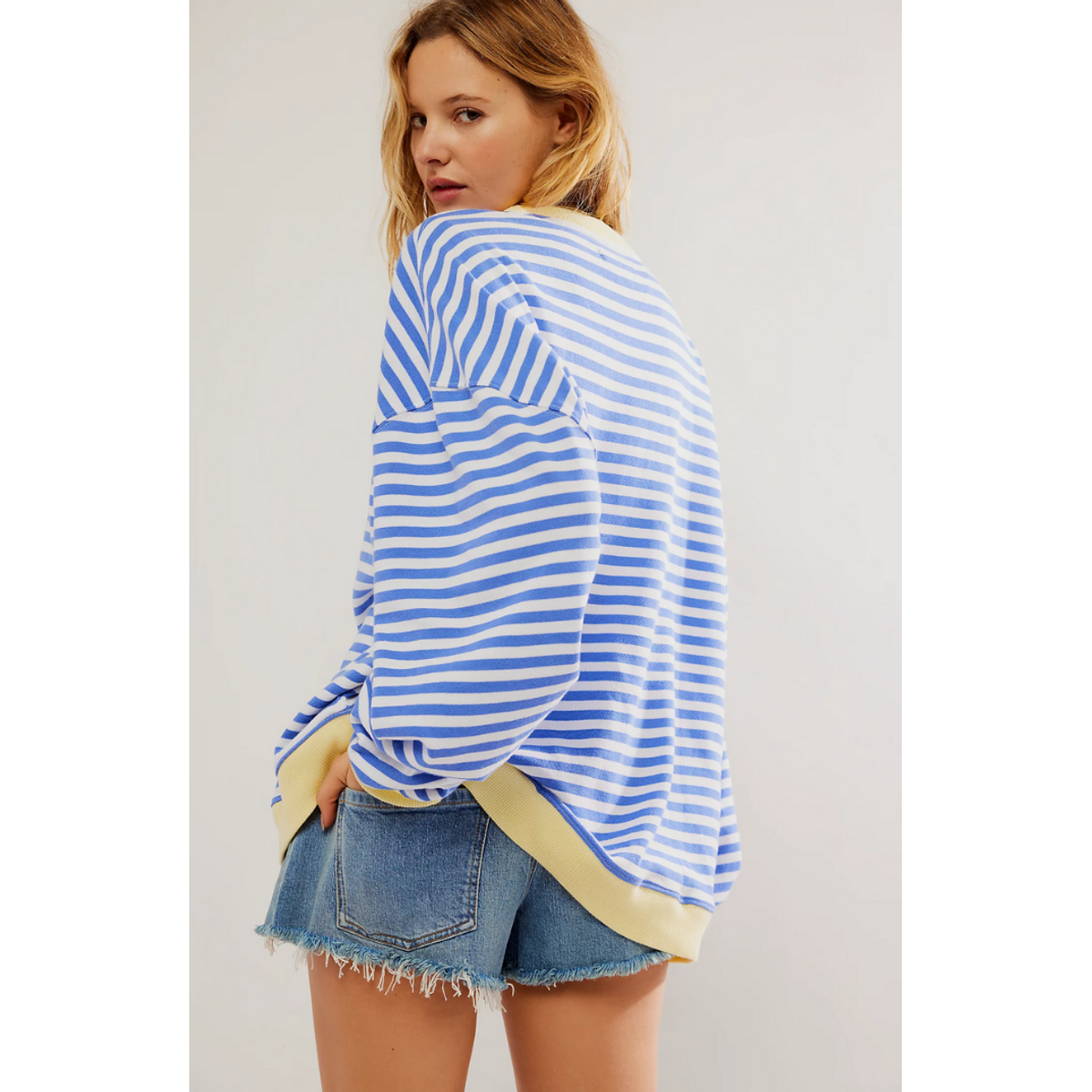 Oversized Sweatshirt Women Striped Casual Chic Design Soft Fabric 3