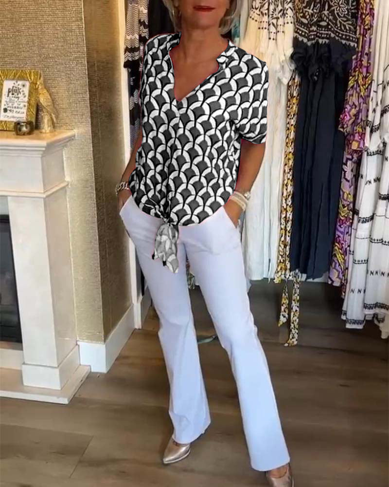 Short-Sleeved V-Neck Printed Casual Top Women Spring Summer Blouse 9