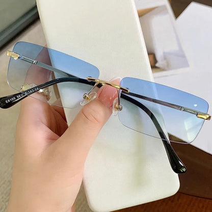 Streetwear Oversized Sunglasses - Unisex Fashion Eyewear with Dark Lenses & UV Protection 2