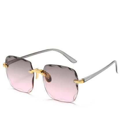 Stylish Oversized Streetwear Sunglasses - Unisex Fashion Eyewear with UV Protection and Dark Tinted Lenses 3