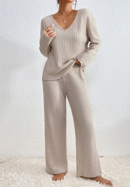 Two-Piece Lounge Set Women Comfortable Chic Loungewear Outfit 0