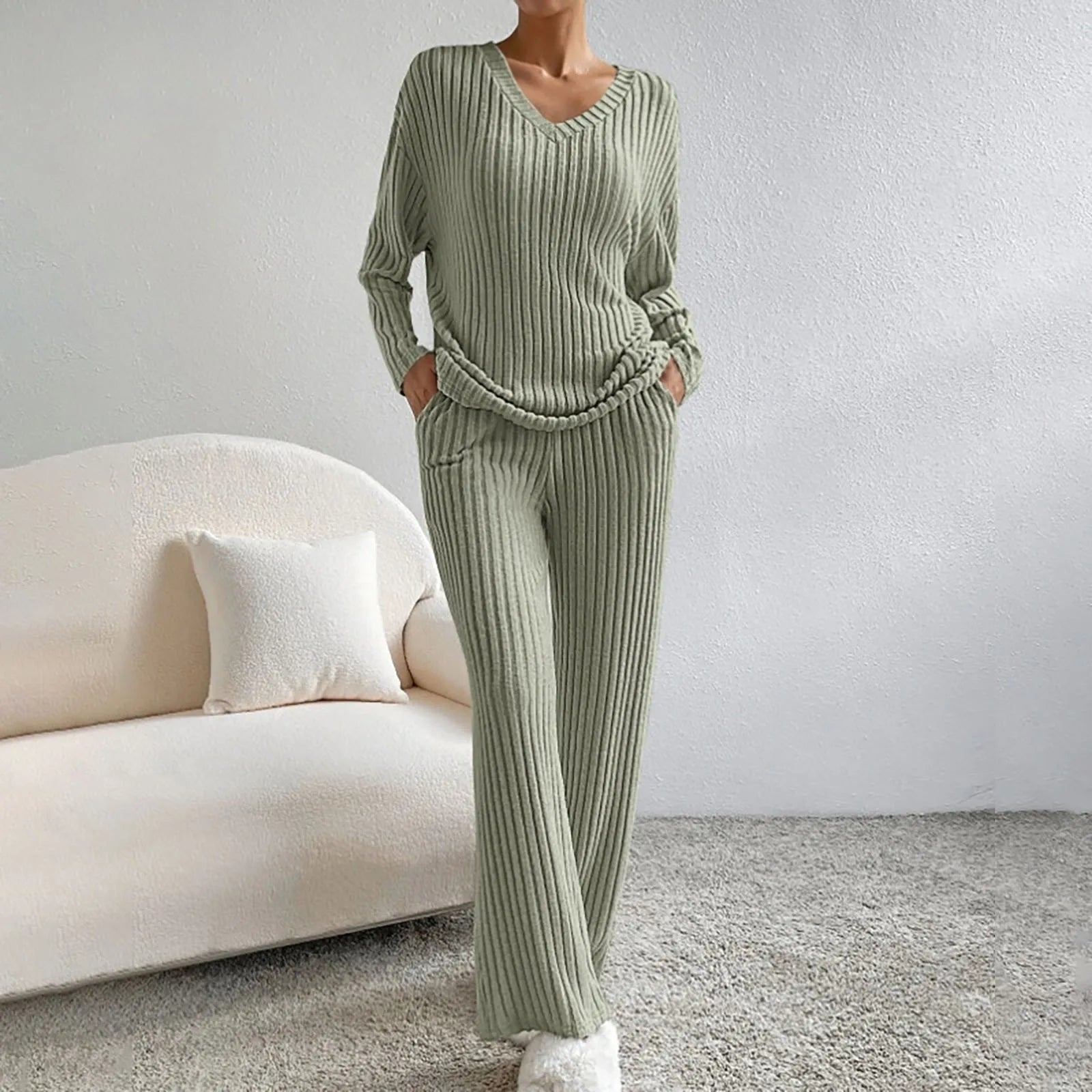 Two-Piece Lounge Set Women Comfortable Chic Loungewear Outfit 9