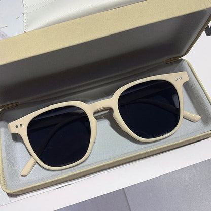 Unisex Oversized Sunglasses - Dark Tinted Lenses with UV Protection, Bold Streetwear Fashion 1