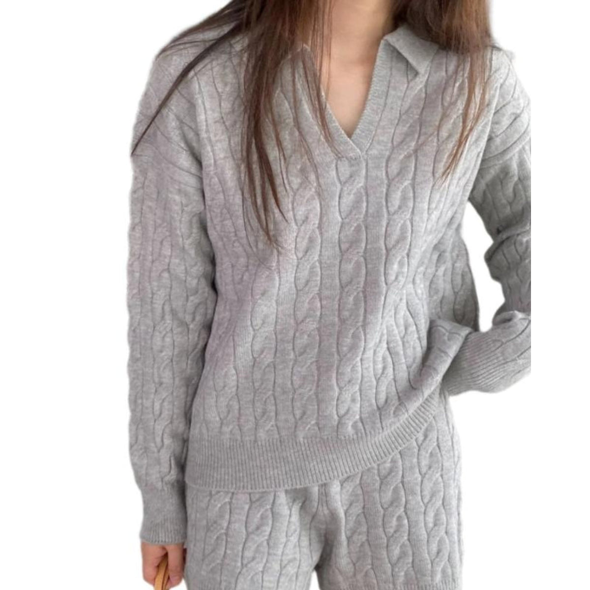 V-Neck Knitted Sweater Premium Wool Elegant Design Casual Chic 2