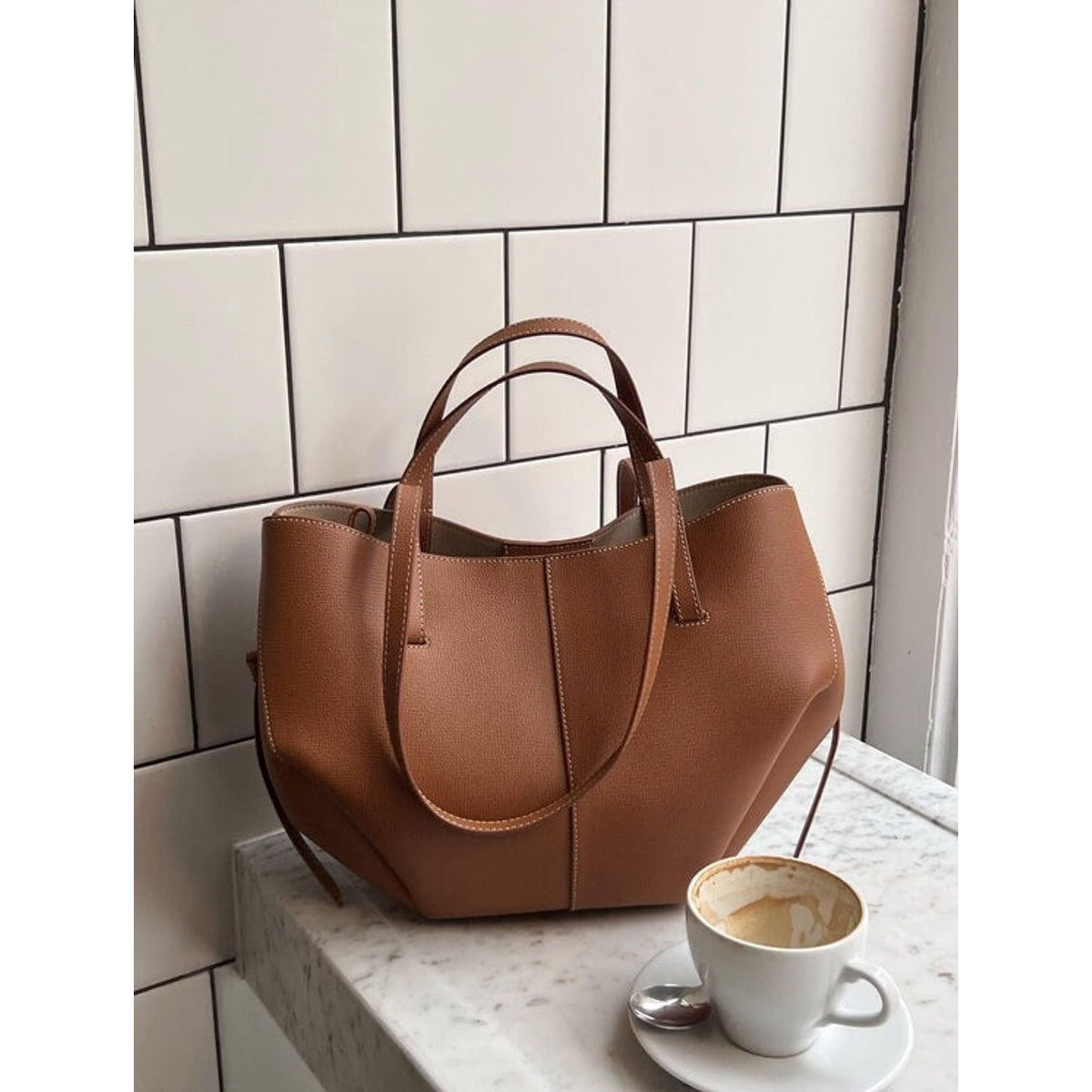 Vintage Tote Bag Women Spacious Shoulder Bag Elegant Design 0