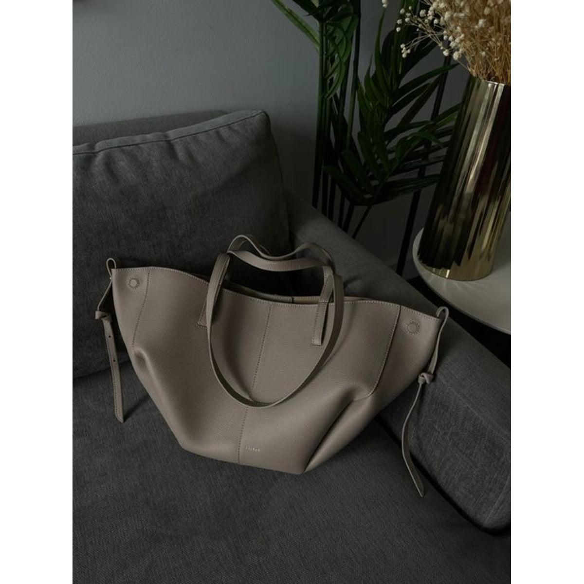 Vintage Tote Bag Women Spacious Shoulder Bag Elegant Design 4