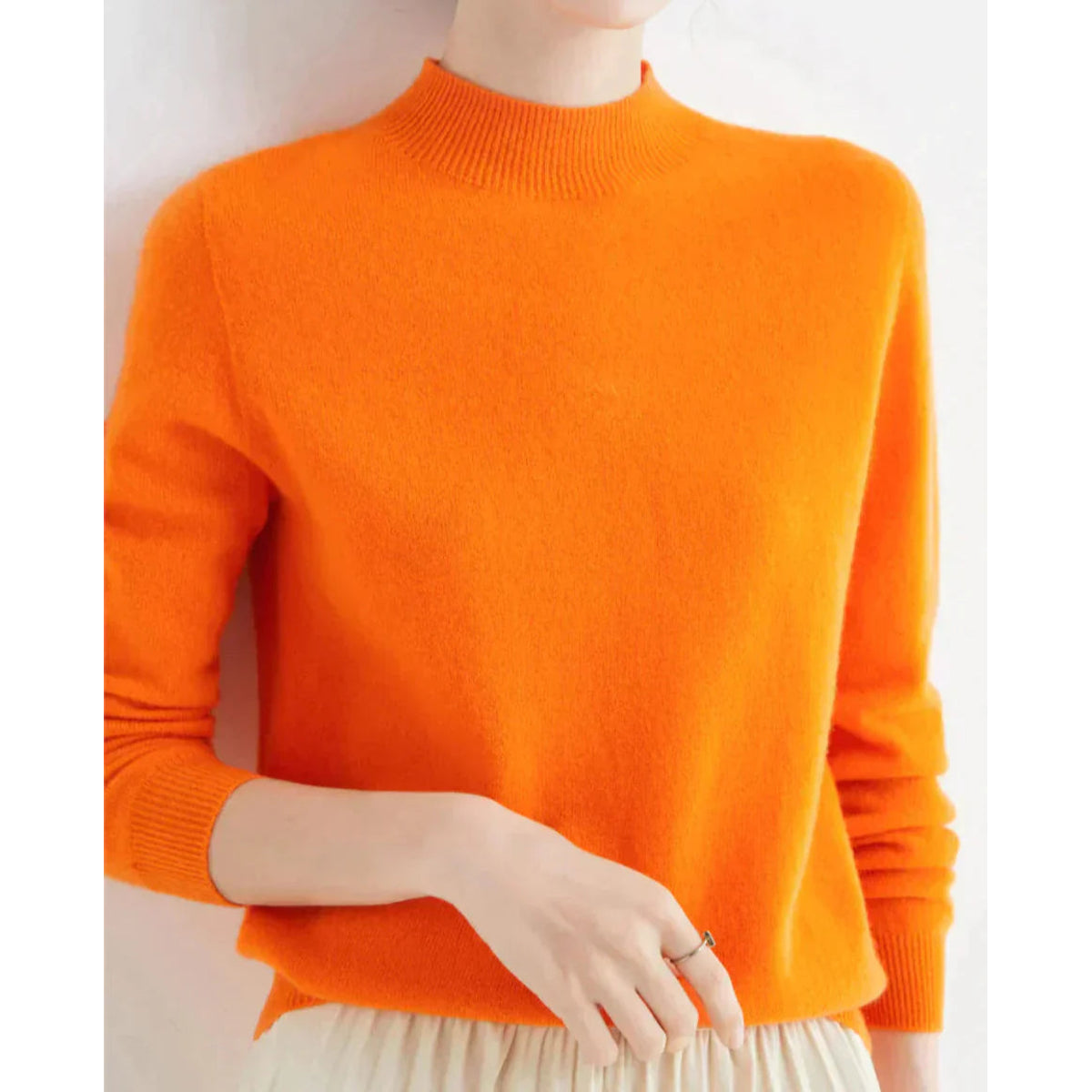 Women's Cashmere Sweater Soft Elegant Comfort Timeless Style 0