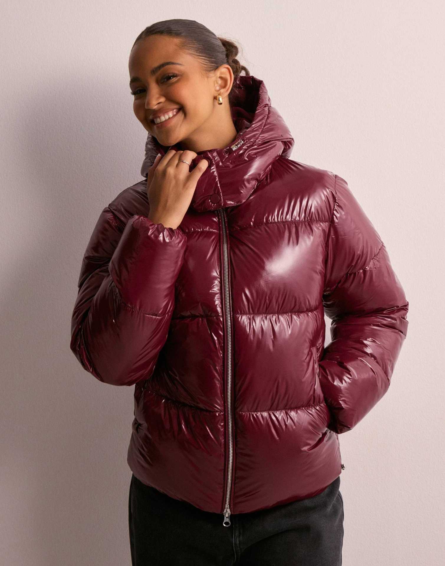 Women's Shiny Quilted Puffer Jacket with Removable Hood Stylish Comfort 6
