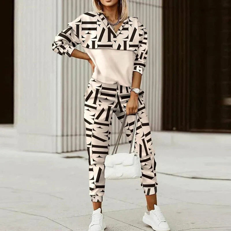Women's Tracksuit Set Relaxed Fit Zip with Animal Print Accents 2