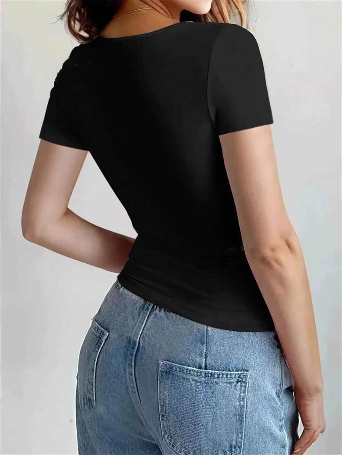 Ava | Weiche Slim Fit Sommer-Crop-Tops für Damen